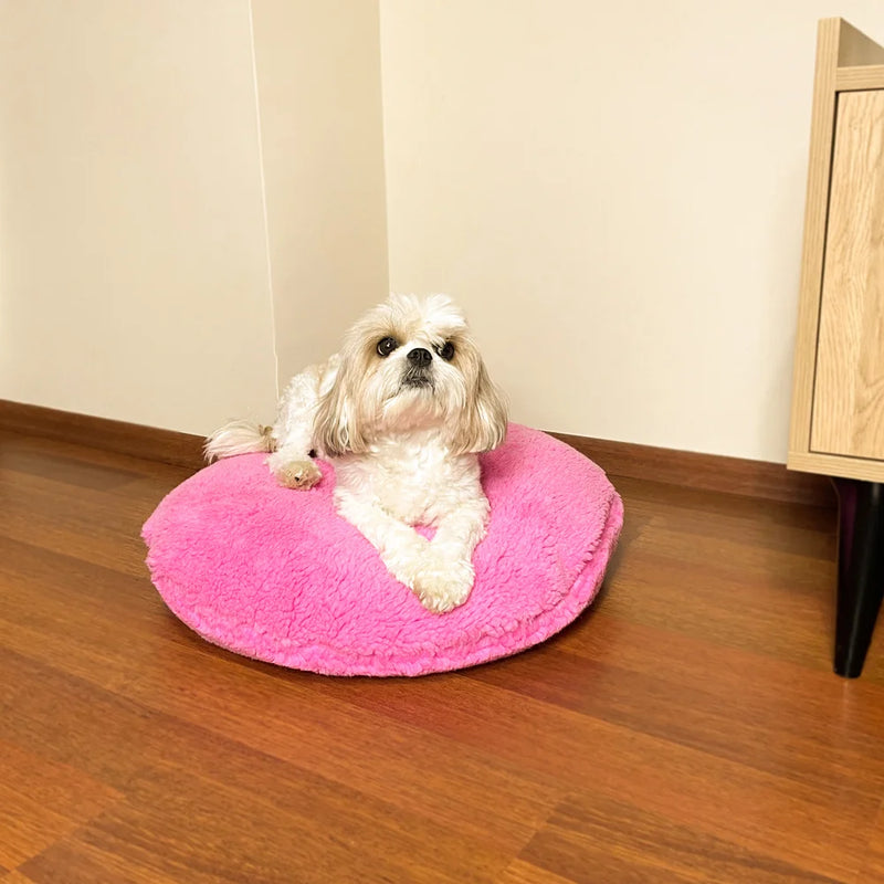 Boule Hundebett Waschbar ist ein luxuriöses und ultraweiches Hundebett, das in der Waschmaschine gewaschen werden kann.